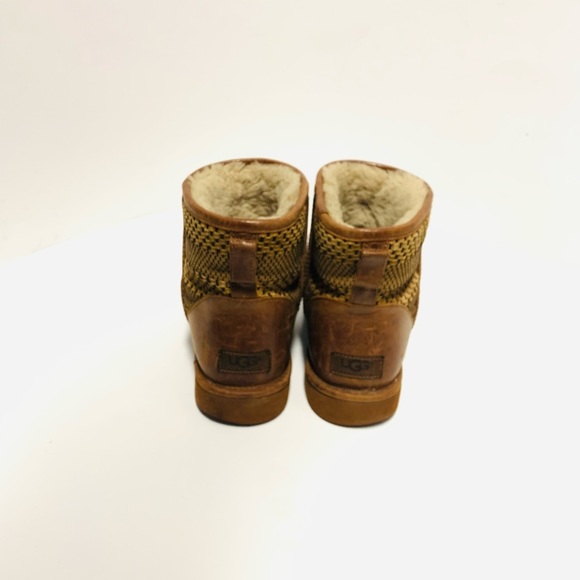 UGG‎ Classic Mini Weave Boots main image 9